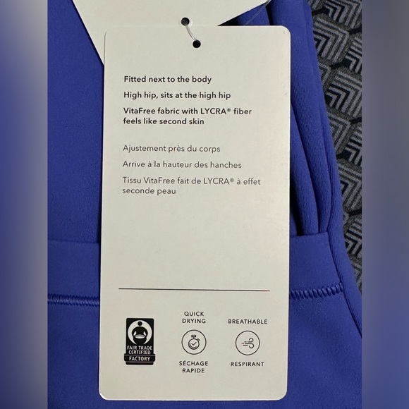 Athleta NWT Transcend Wrap Top - Size L - Picture 4 of 9